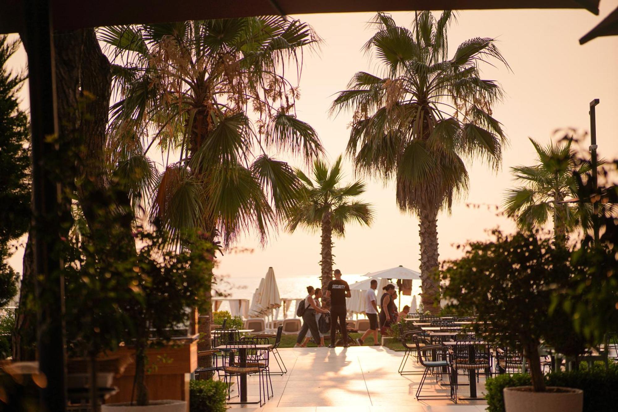 Royal G Max Hotel Golem (Tirana)